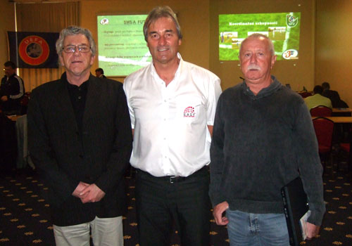 Peter Schreiner, Andreas Singer, Giri Zabalak (Leiter der Fußballausbildung in Tschechien)